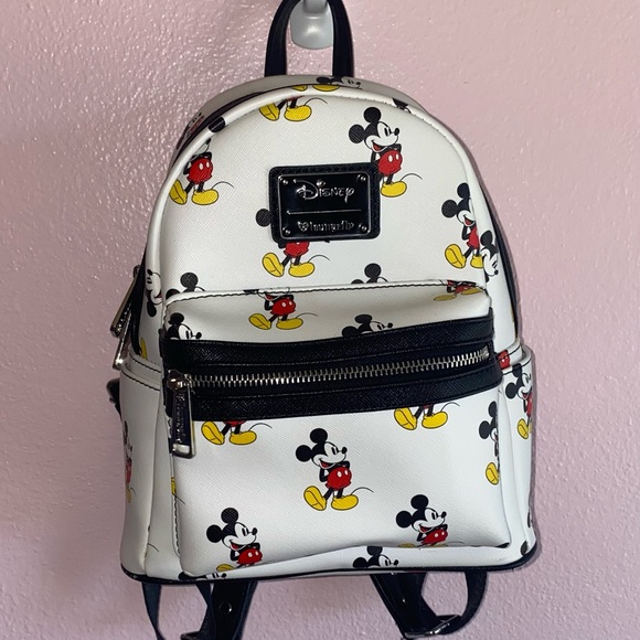 Loungefly Mickey Mouse mini backpack - Picture 3 of 6